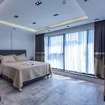 Angel Aparthotel